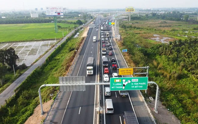 Các tuyến đường cao tốc hoàn thiện tăng cường liên kết vùng các tỉnh 