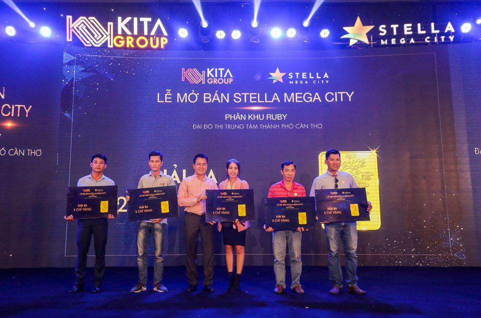 Chủ đầu tư KITA Group trao tặng Vàng cho khách hàng tham dự bốc thăm trúng thưởng 