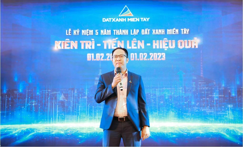 Chủ tịch HĐQT Đất Xanh Miền Tây - ông Nguyễn Vũ chia sẻ chỉ đạo về hành trình 5 năm hình thành và phát triển của ĐXMT